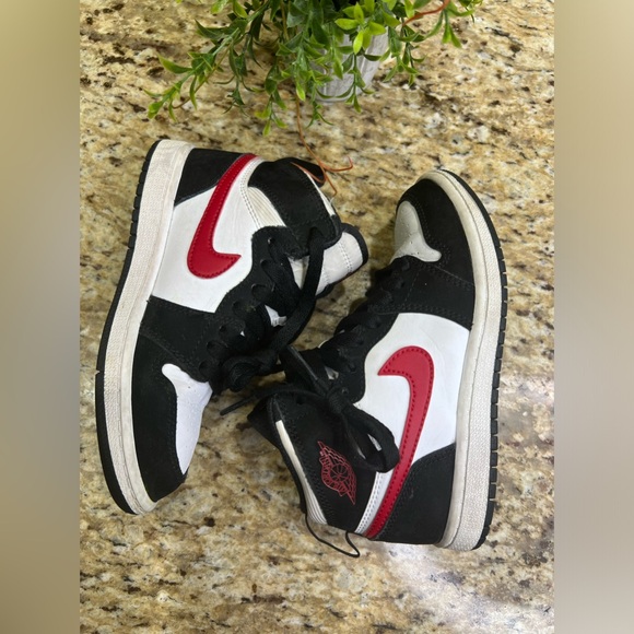 Air Jordan 1 Retro High BG Black GYM Red White Sneaker 13C - Picture 4 of 7